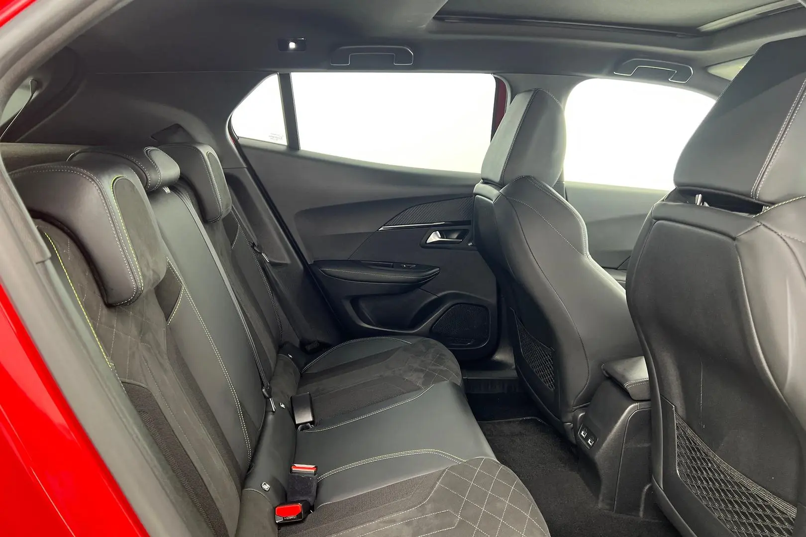 2023 Peugeot 2008 Gallery Image 19
