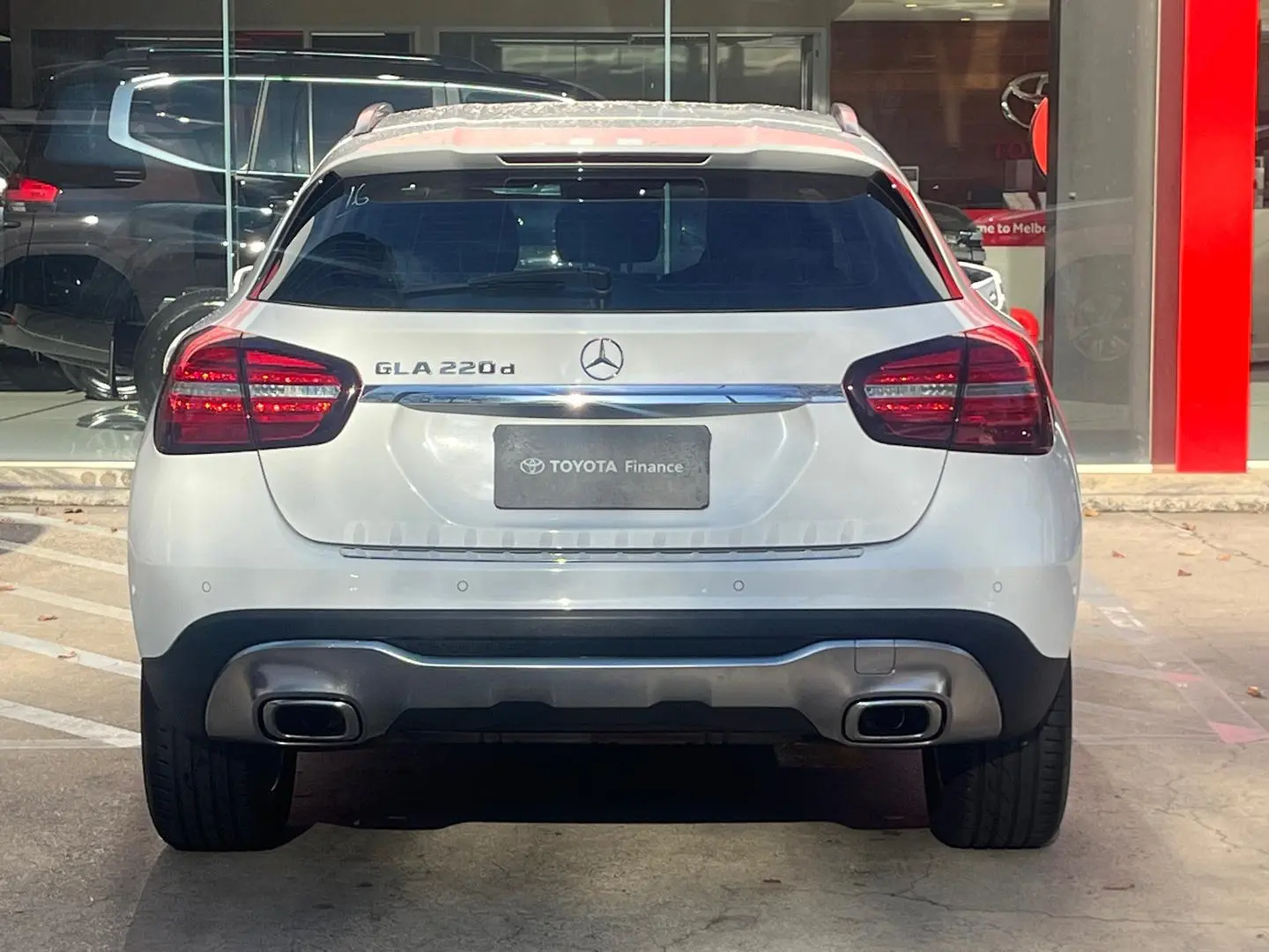 2018 Mercedes-Benz GLA-Class Gallery Image 5
