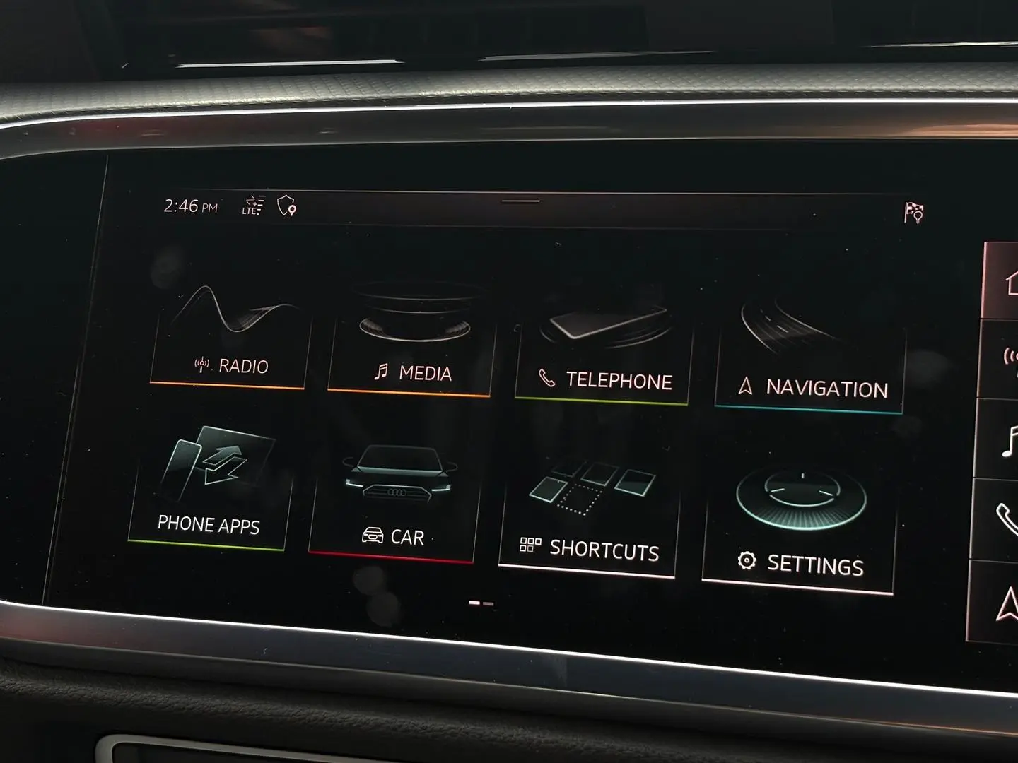 2020 Audi Q3 Gallery Image 17