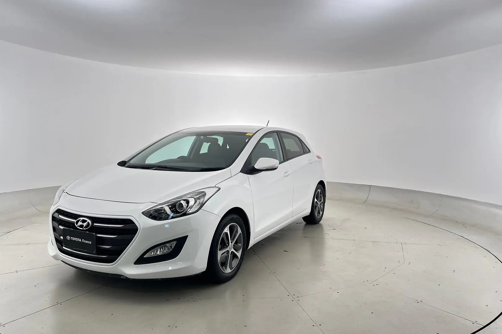 2016 Hyundai i30 Gallery Image 9