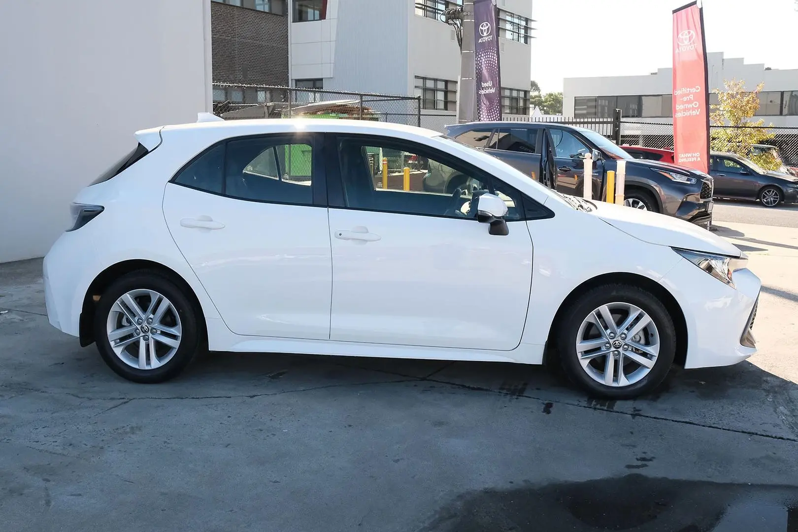 2019 Toyota Corolla Gallery Image 5