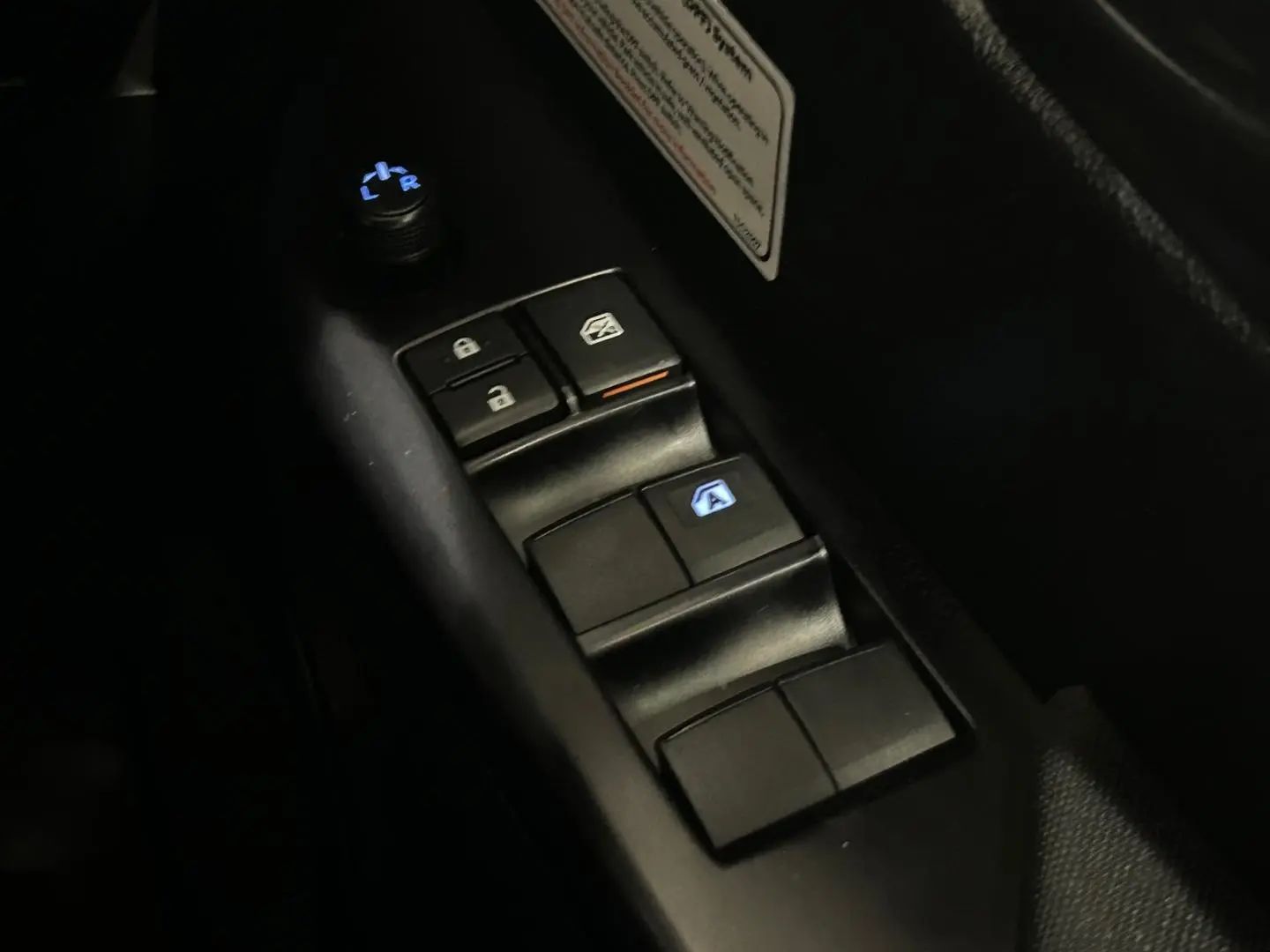 2021 Toyota Hilux Gallery Image 21
