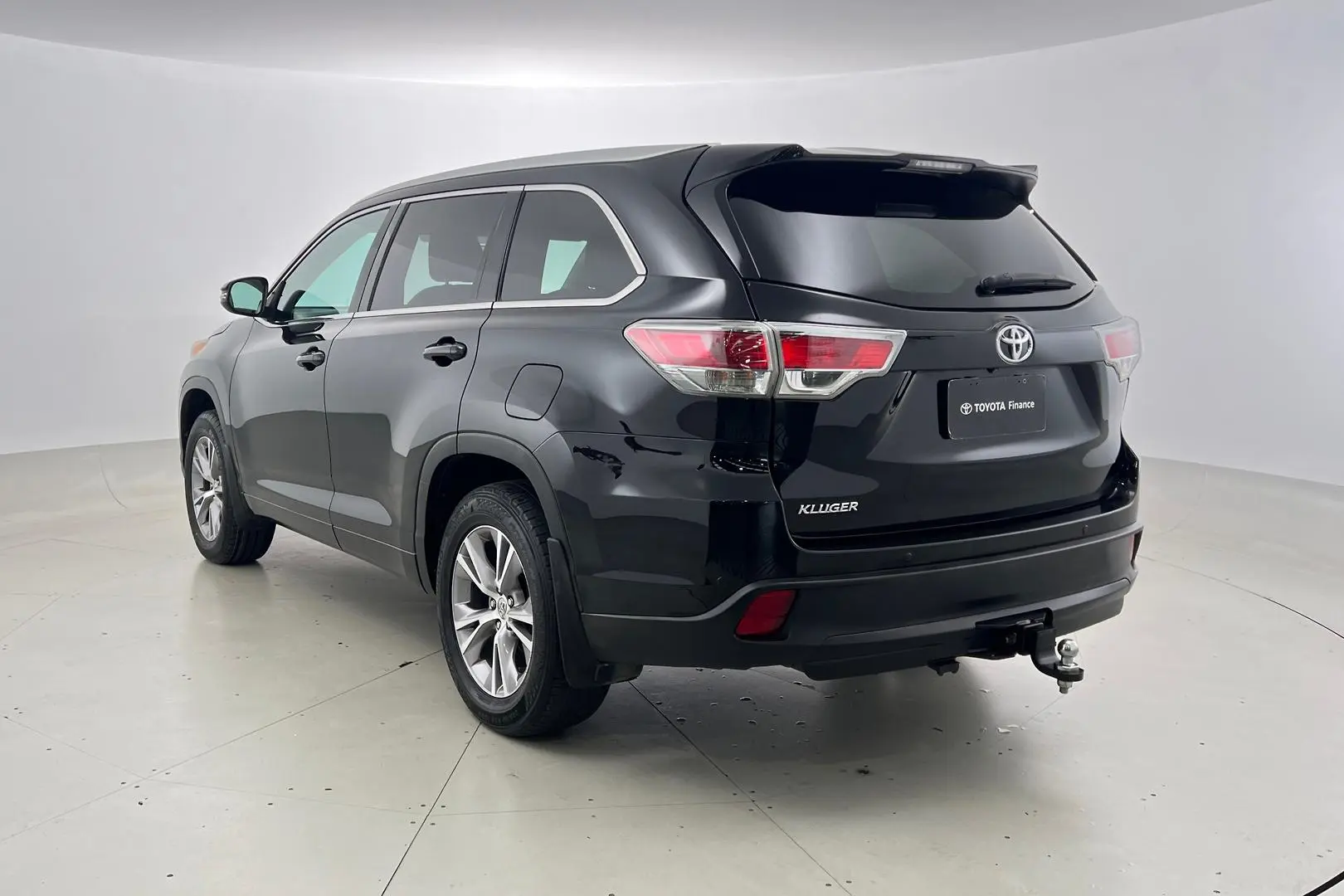 2014 Toyota Kluger Gallery Image 8