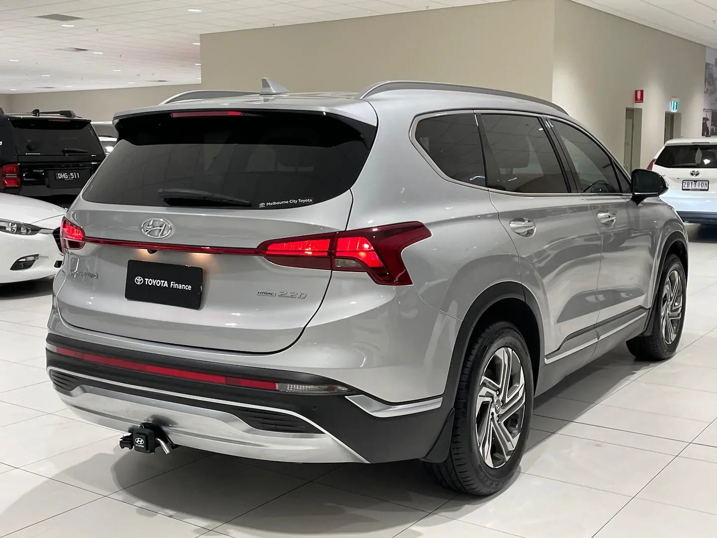 2022 Hyundai Santa Fe Gallery Image 9