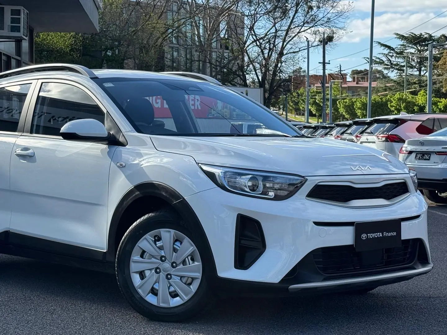 2021 Kia Stonic Gallery Image 2