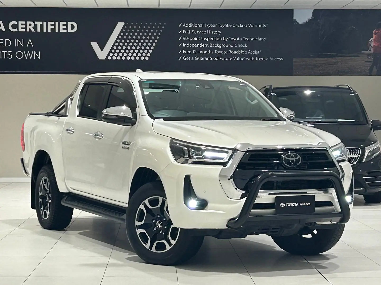 2021 Toyota Hilux Gallery Image 1
