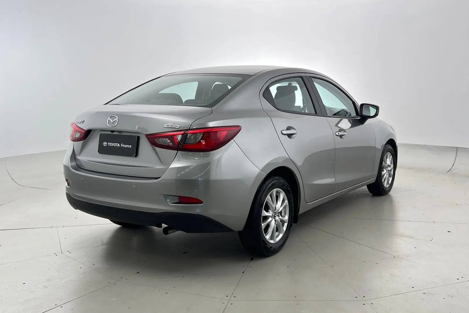 2016 Mazda 2 Gallery Image 4