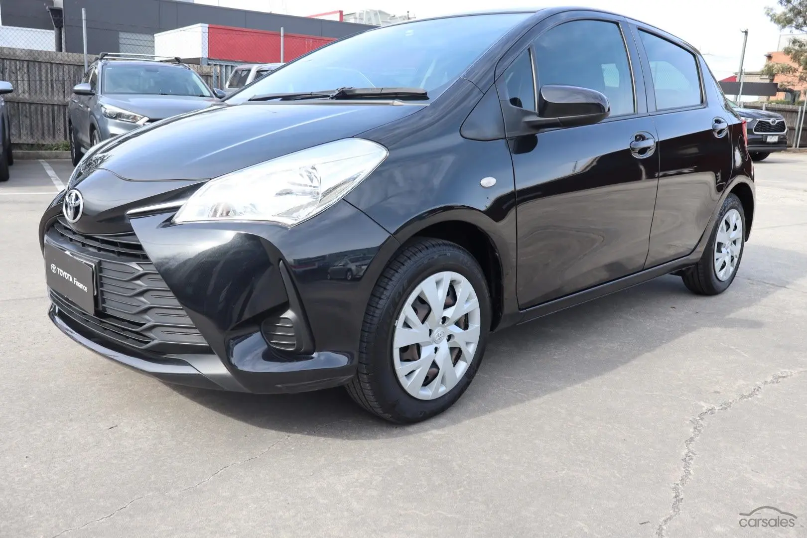 2017 Toyota Yaris Image 28