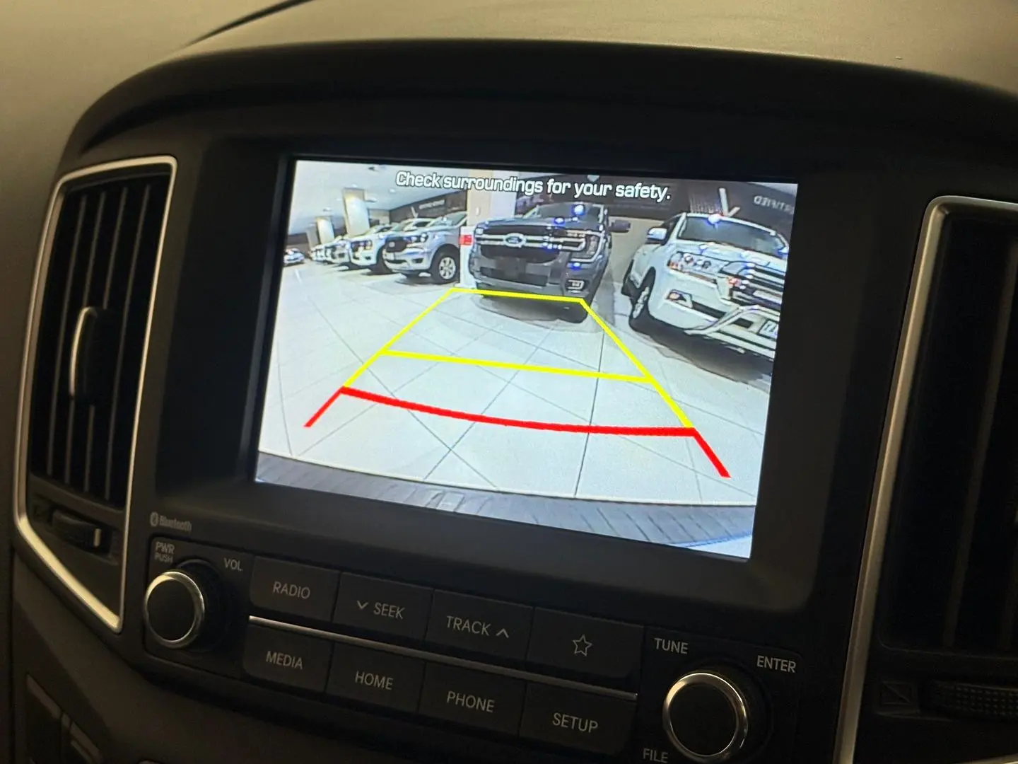 2021 Hyundai iLoad Gallery Image 17