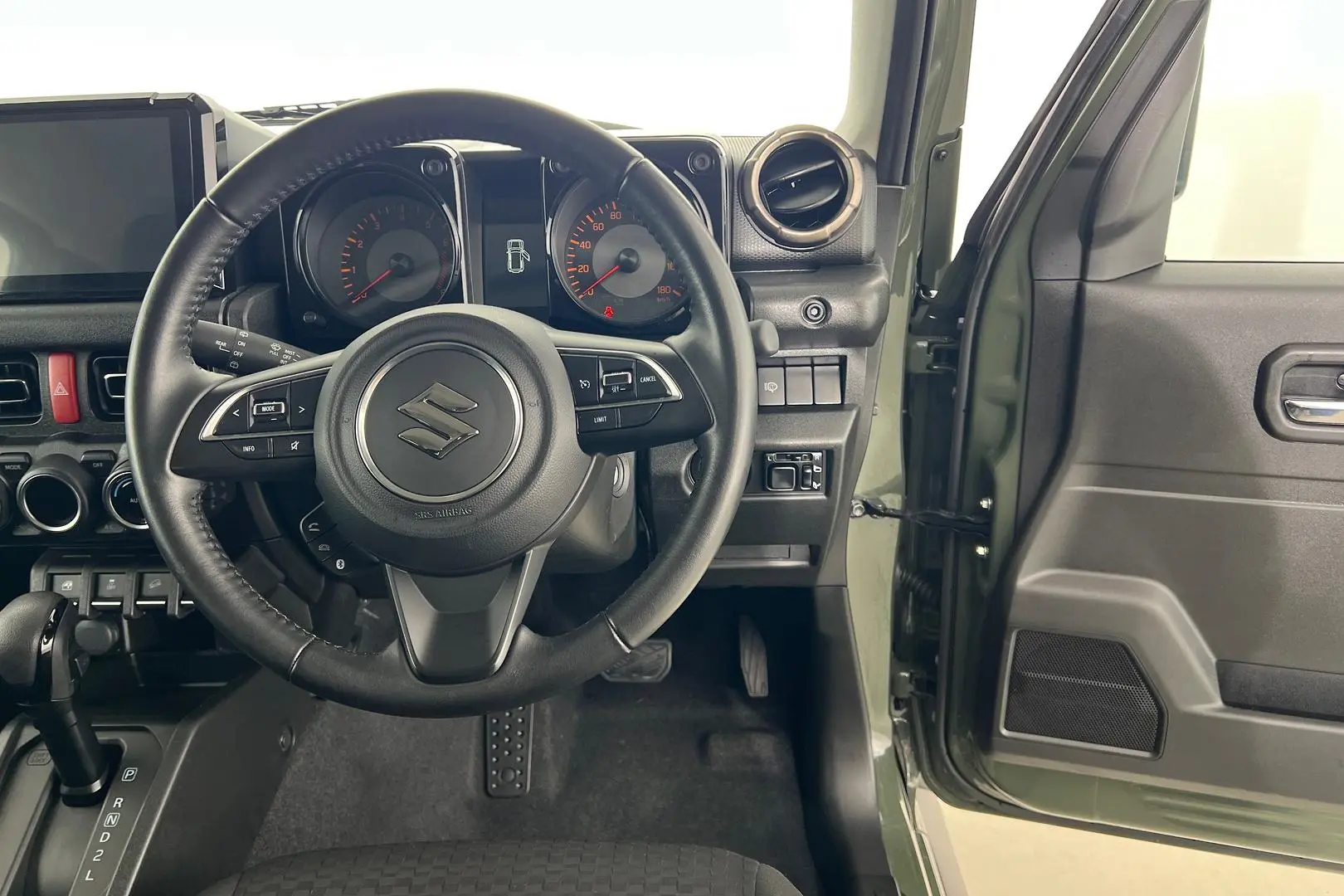 2021 Suzuki Jimny Gallery Image 15