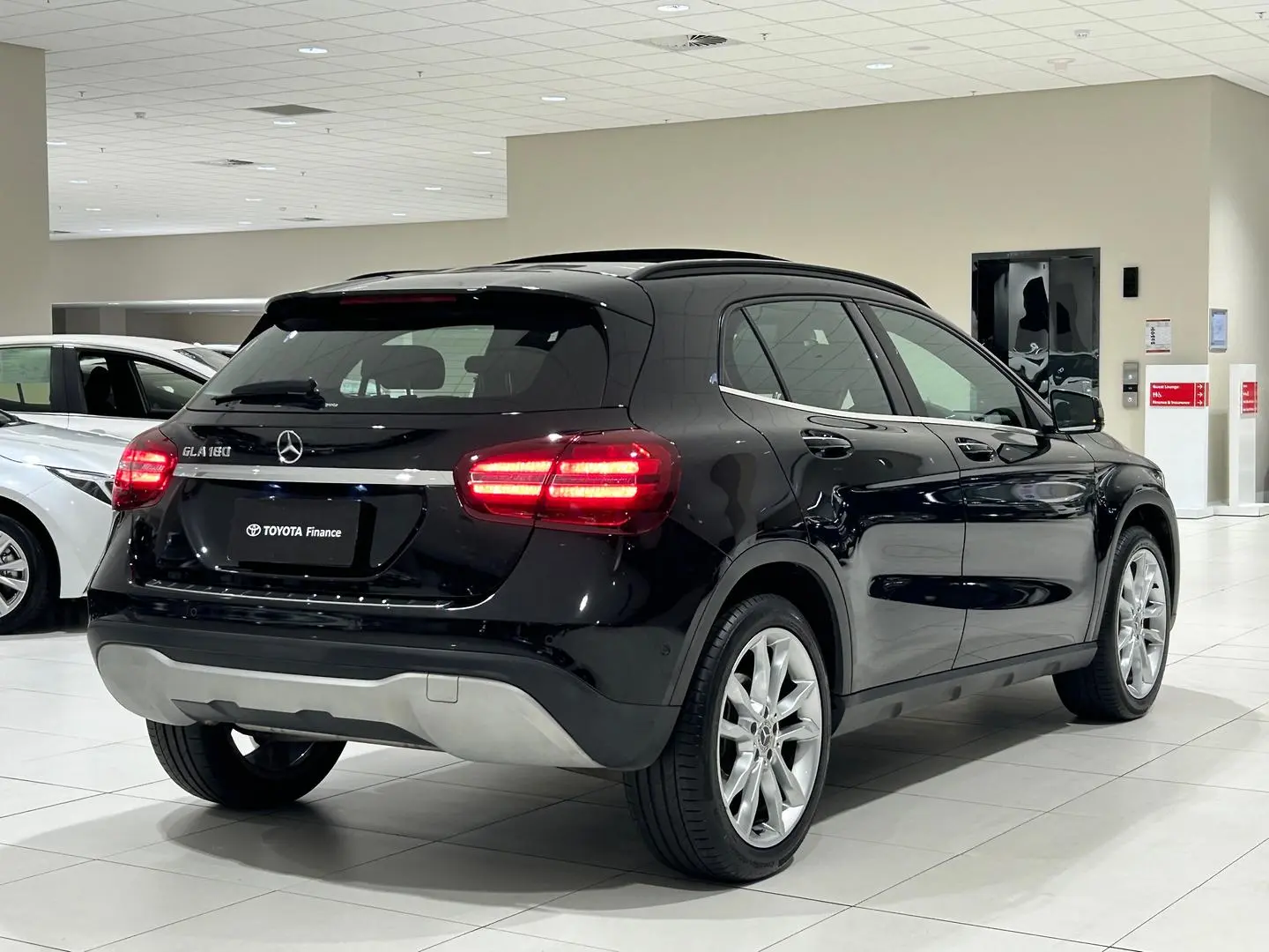 2019 Mercedes-Benz GLA-Class Gallery Image 10