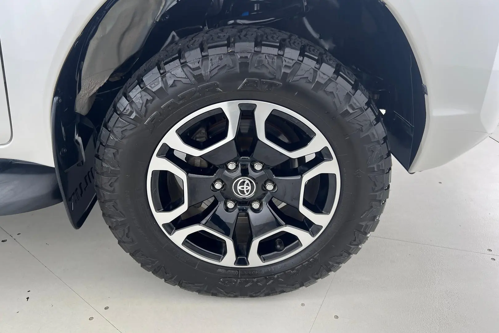 2020 Toyota Hilux Gallery Image 21