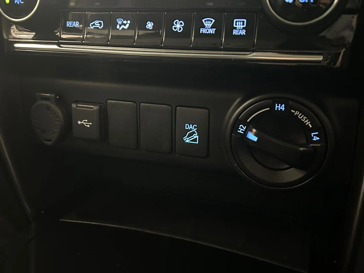 2024 Toyota Fortuner Gallery Image 25