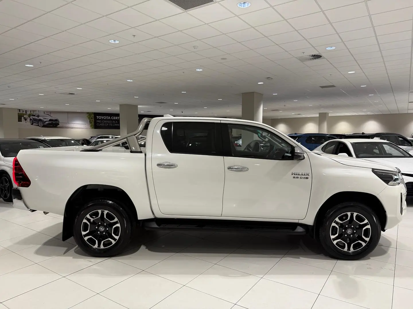 2023 Toyota Hilux Gallery Image 2