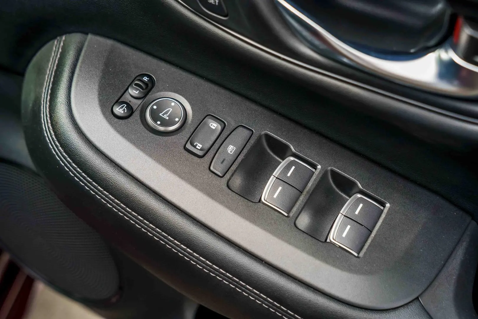 2023 Honda ZR-V Gallery Image 11