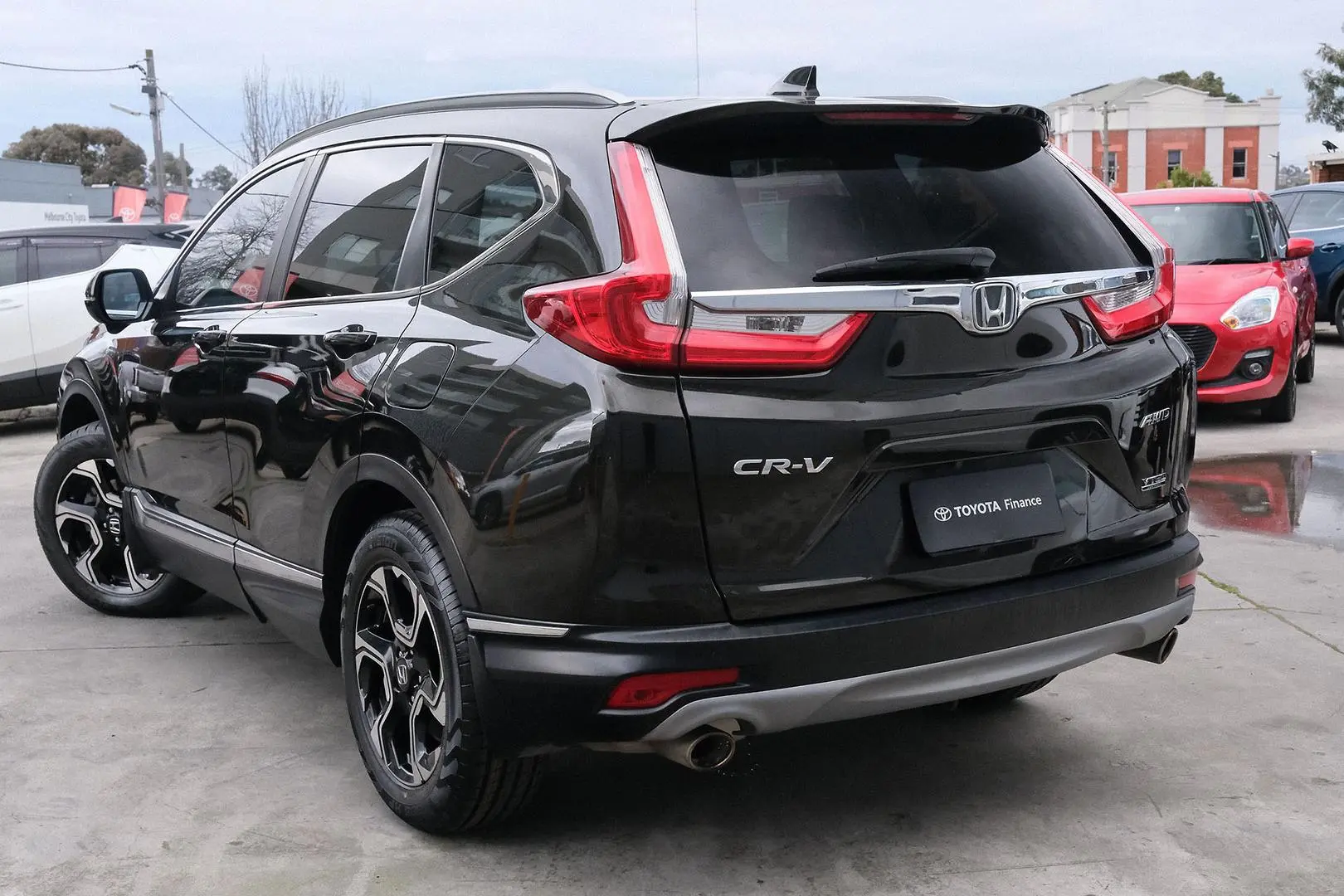 2018 Honda CR-V Gallery Image 2