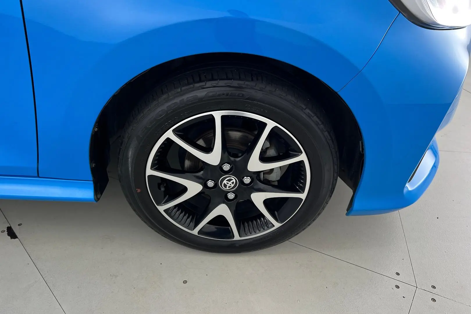 2021 Toyota Yaris Gallery Image 22