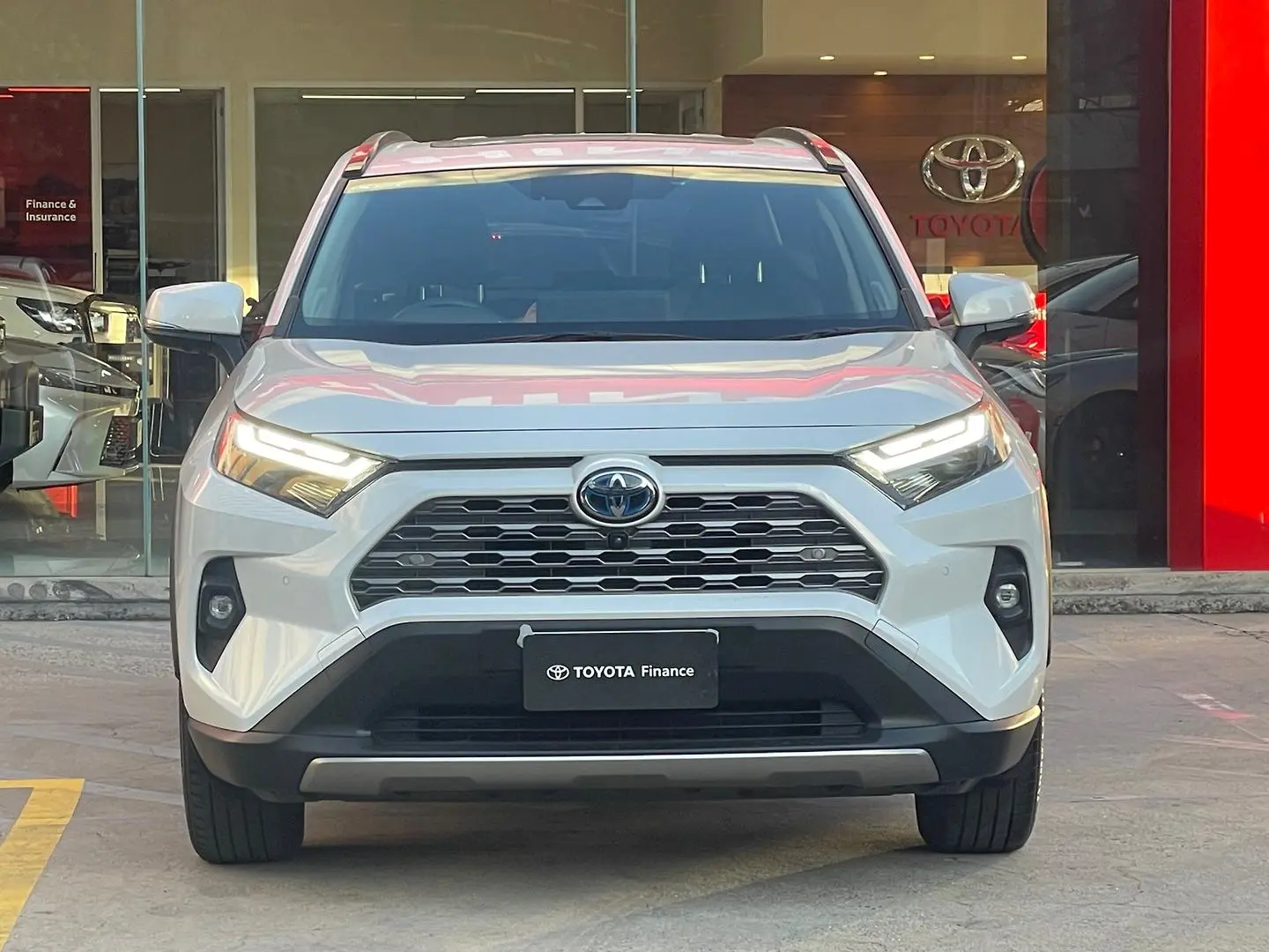 2023 Toyota RAV4 Gallery Image 8