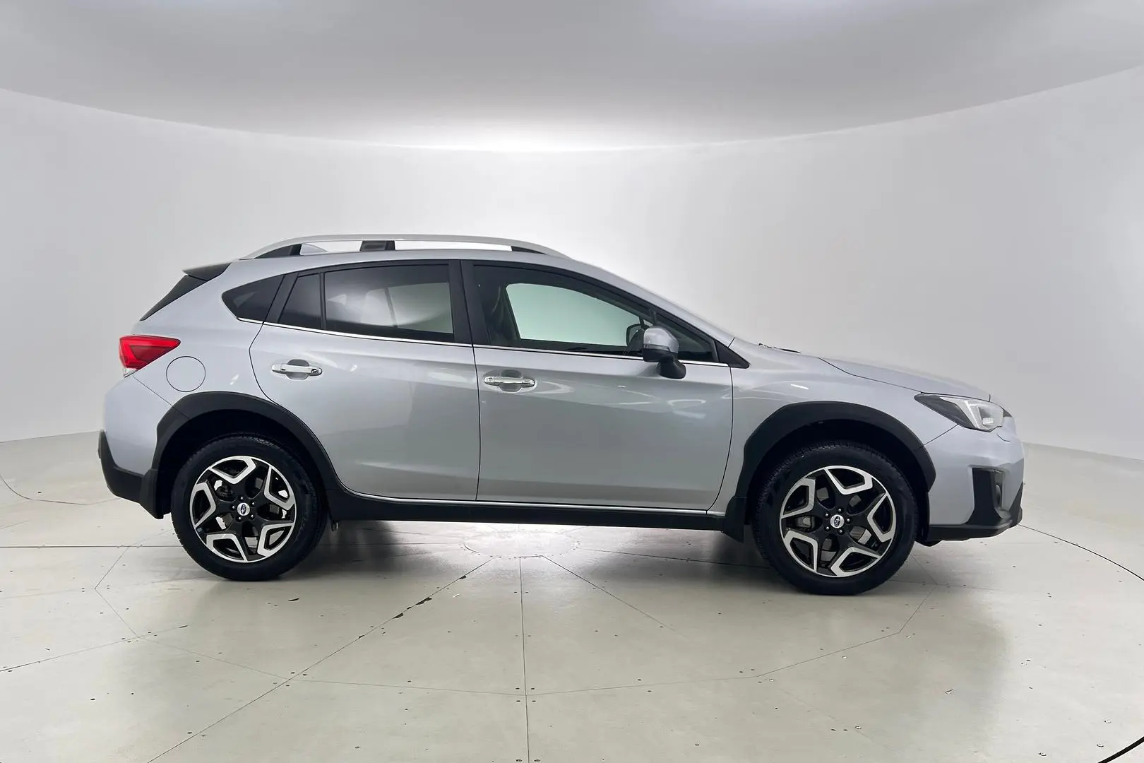 2018 Subaru XV Gallery Image 9