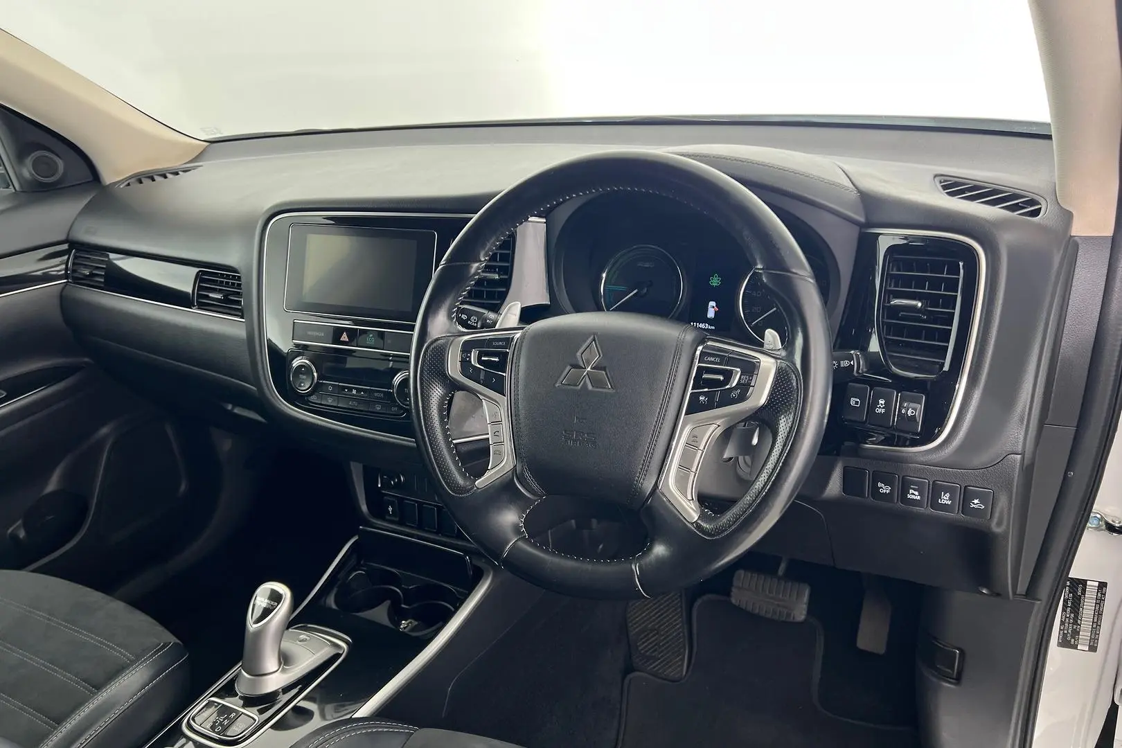 2018 Mitsubishi Outlander Gallery Image 3