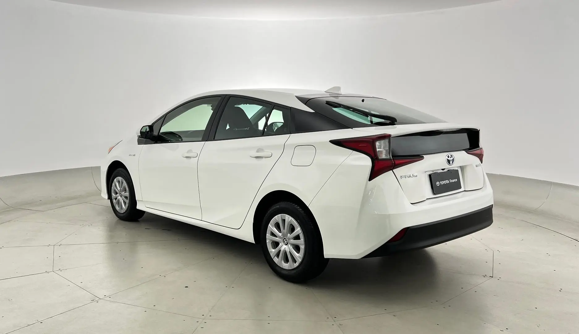 2021 Toyota Prius Gallery Image 8