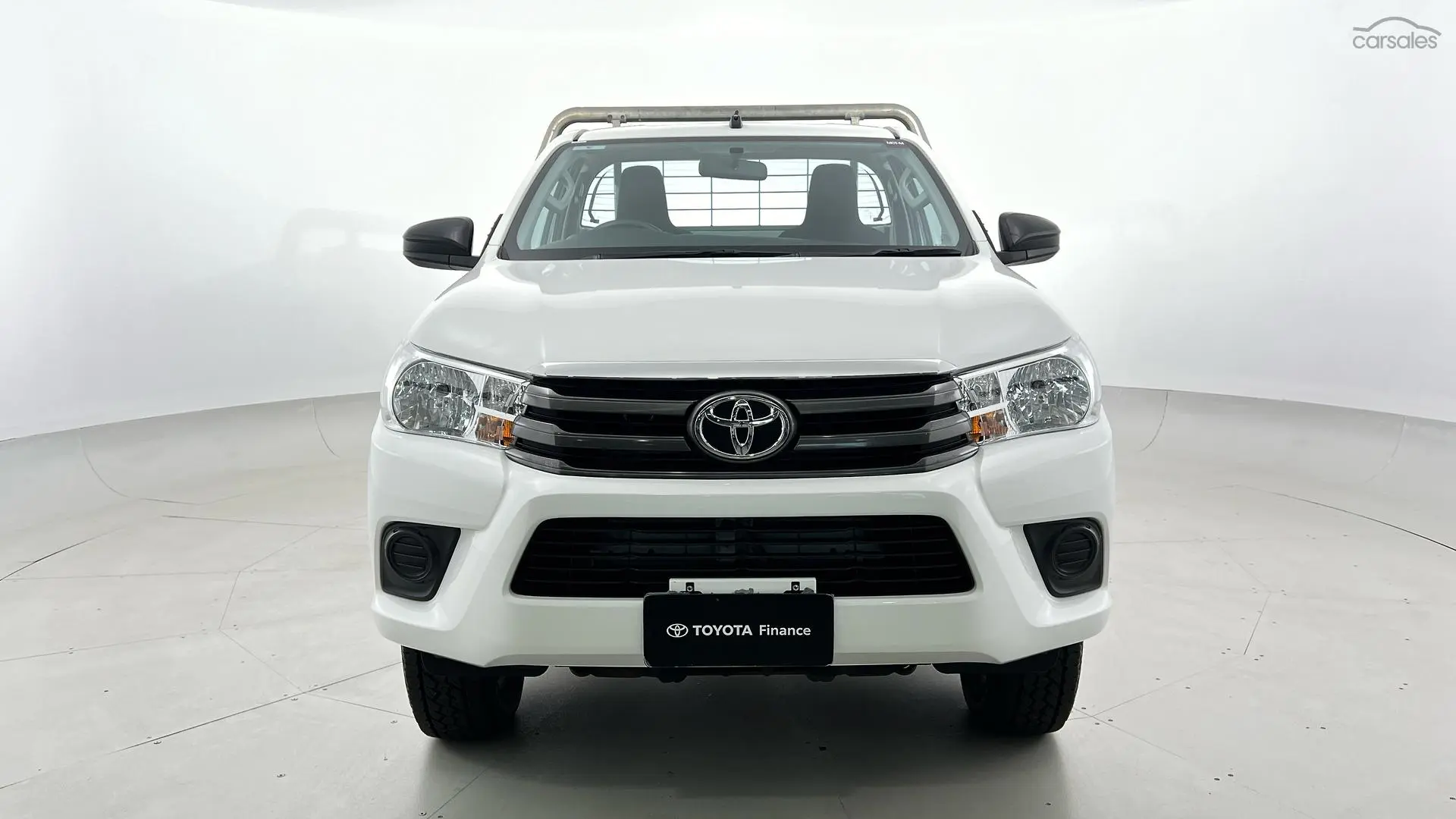 2018 Toyota Hilux Image 4