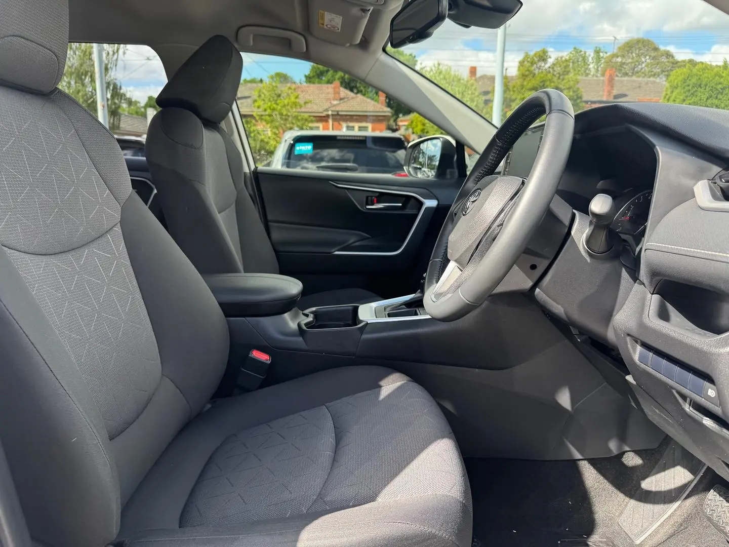 2021 Toyota RAV4 Gallery Image 10