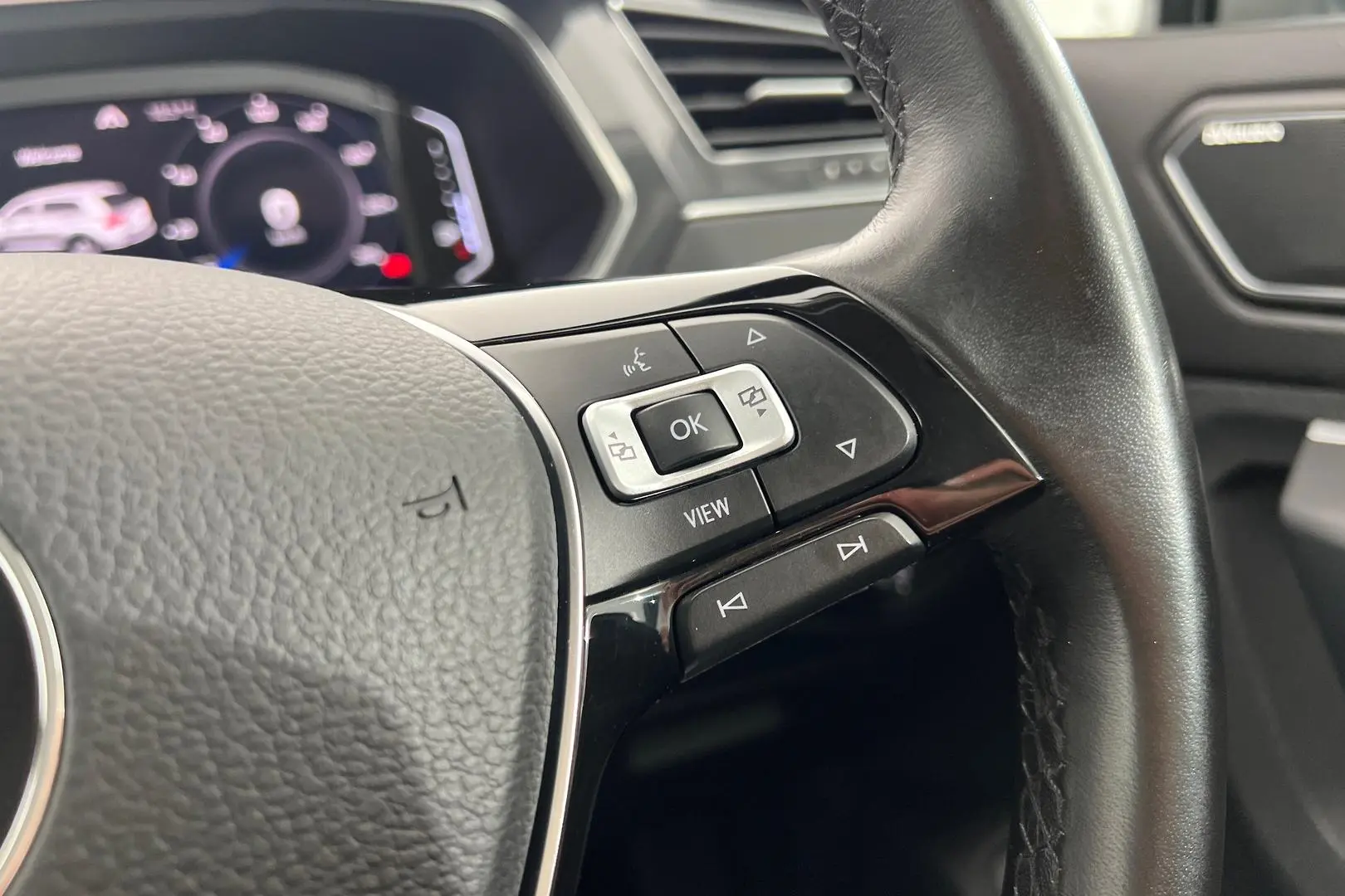 2019 Volkswagen Tiguan Gallery Image 17