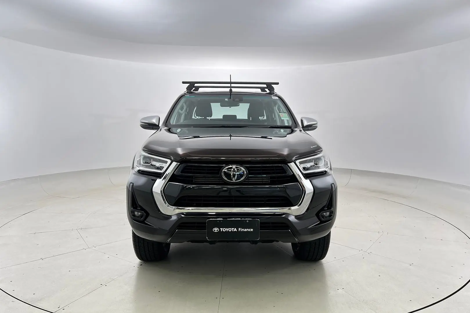 2021 Toyota Hilux Gallery Image 10