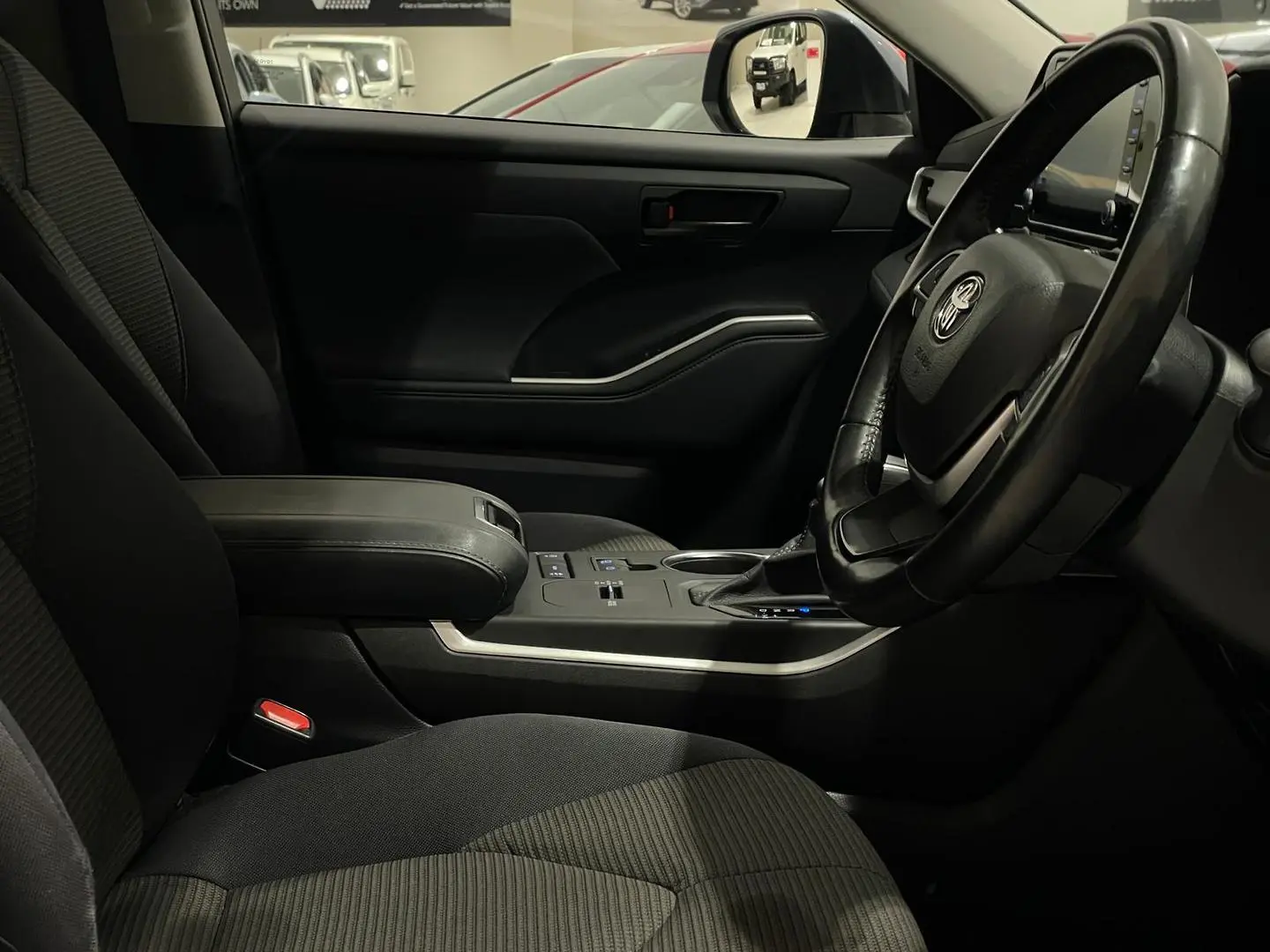 2022 Toyota Kluger Gallery Image 11