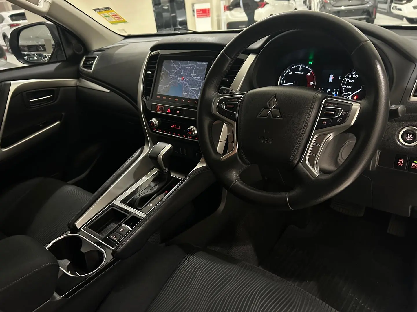 2023 Mitsubishi Pajero Sport Gallery Image 11