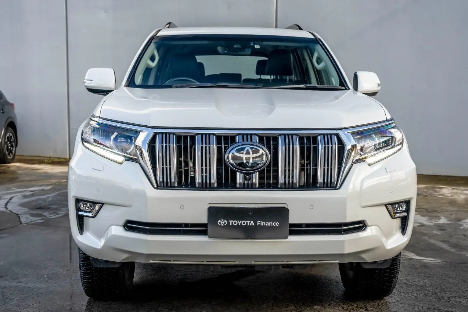 2022 Toyota Landcruiser Prado Gallery Image 3