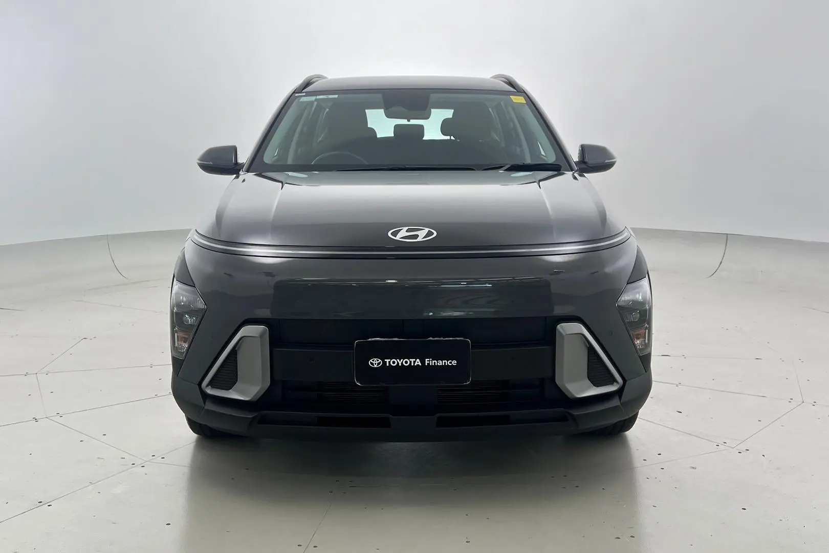 2024 Hyundai Kona Gallery Image 9