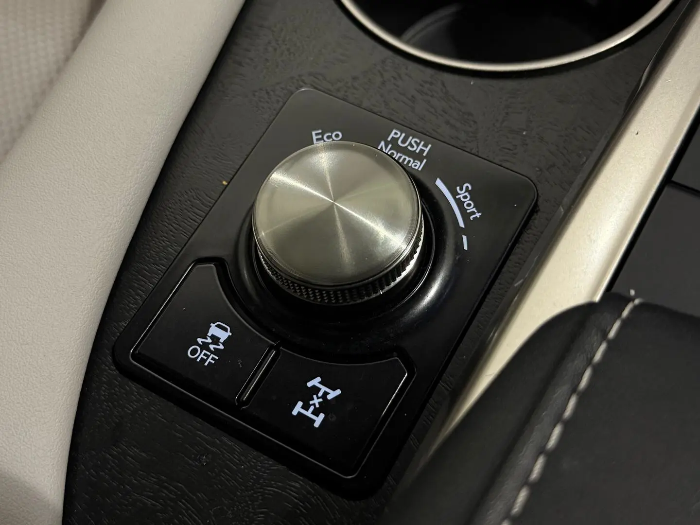 2022 Lexus RX Gallery Image 24