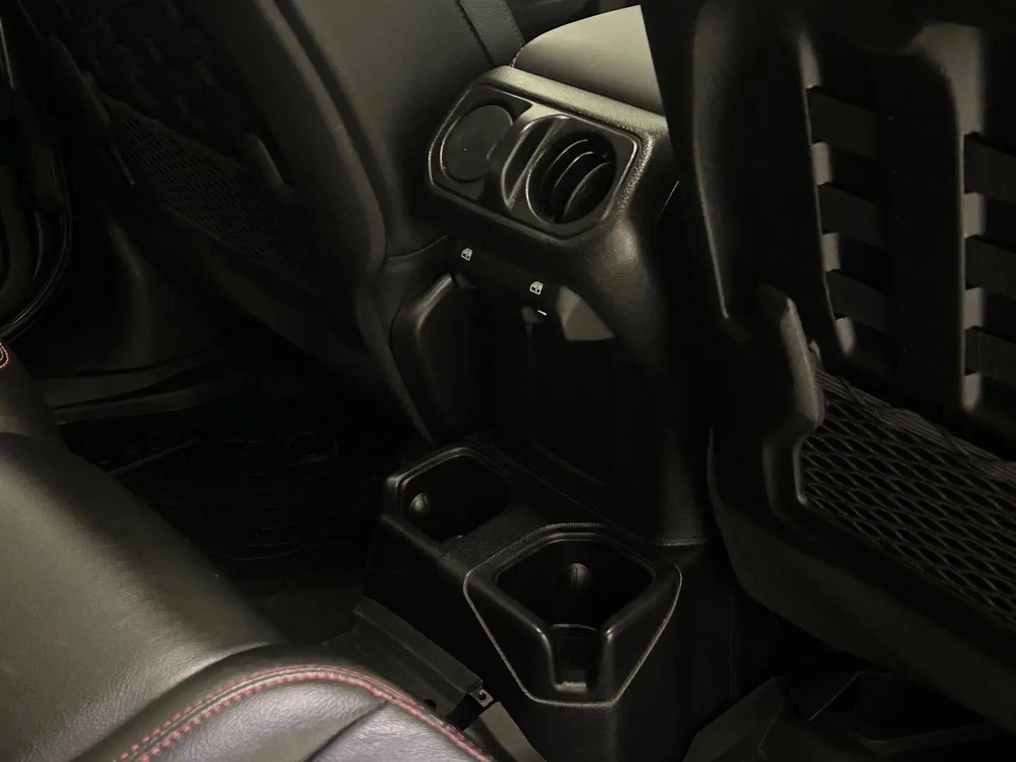 2020 Jeep Gladiator Gallery Image 27