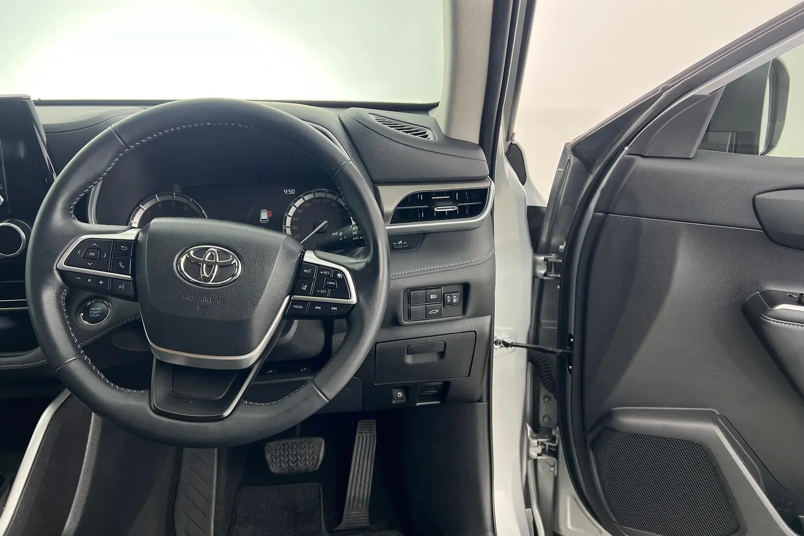 2021 Toyota Kluger Gallery Image 18