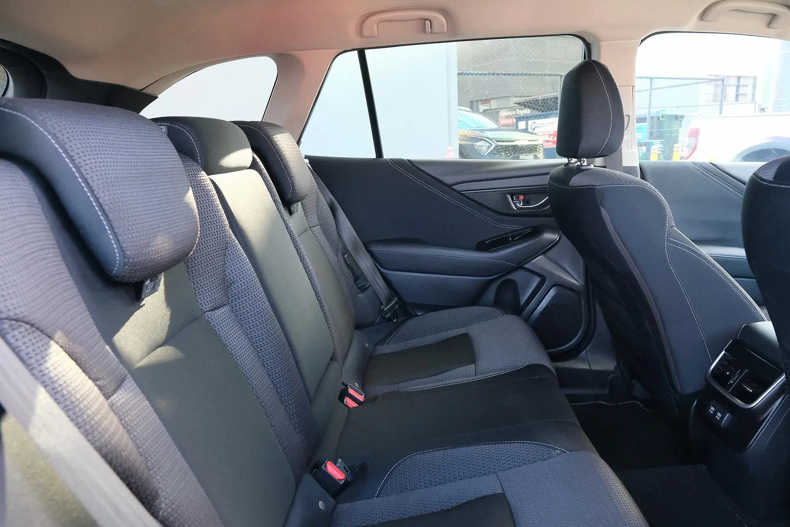2022 Subaru Outback Gallery Image 11