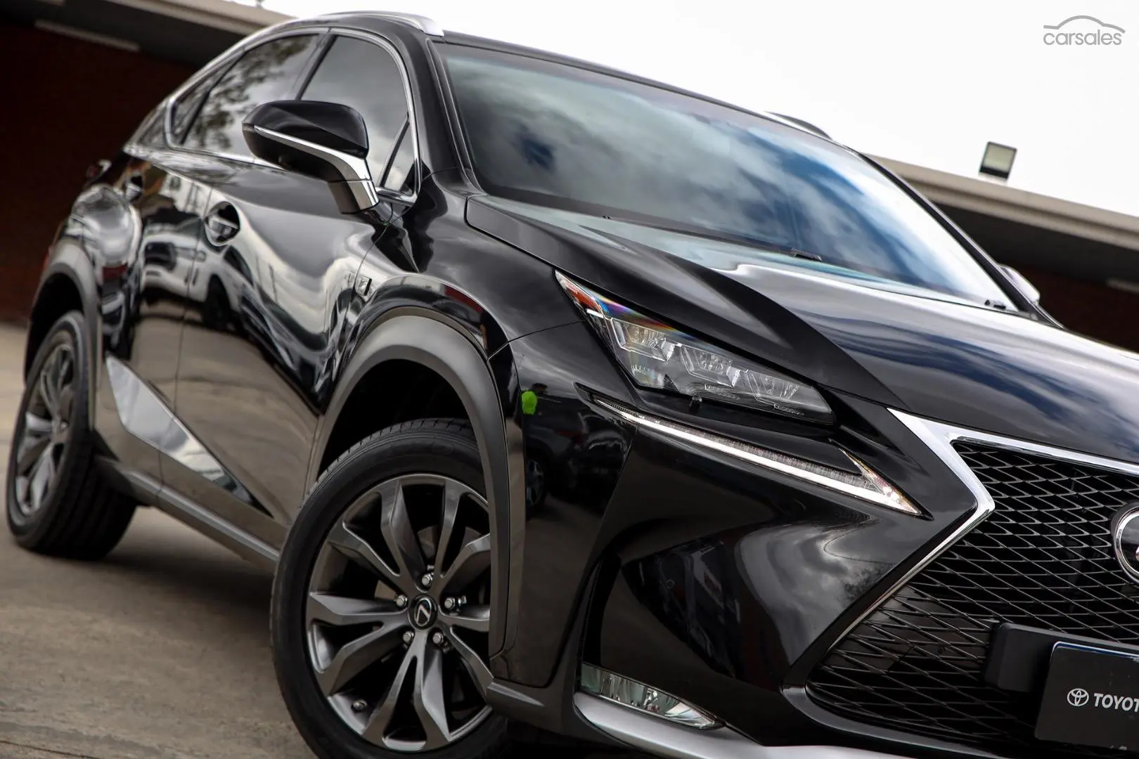 2017 Lexus NX Image 6