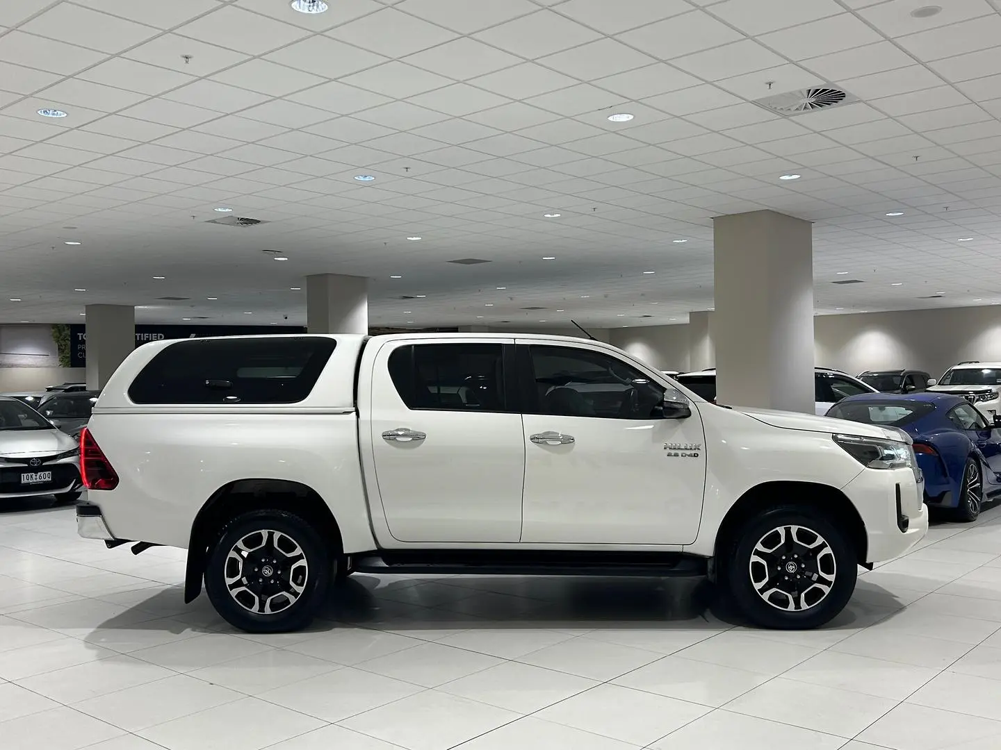 2021 Toyota Hilux Gallery Image 2
