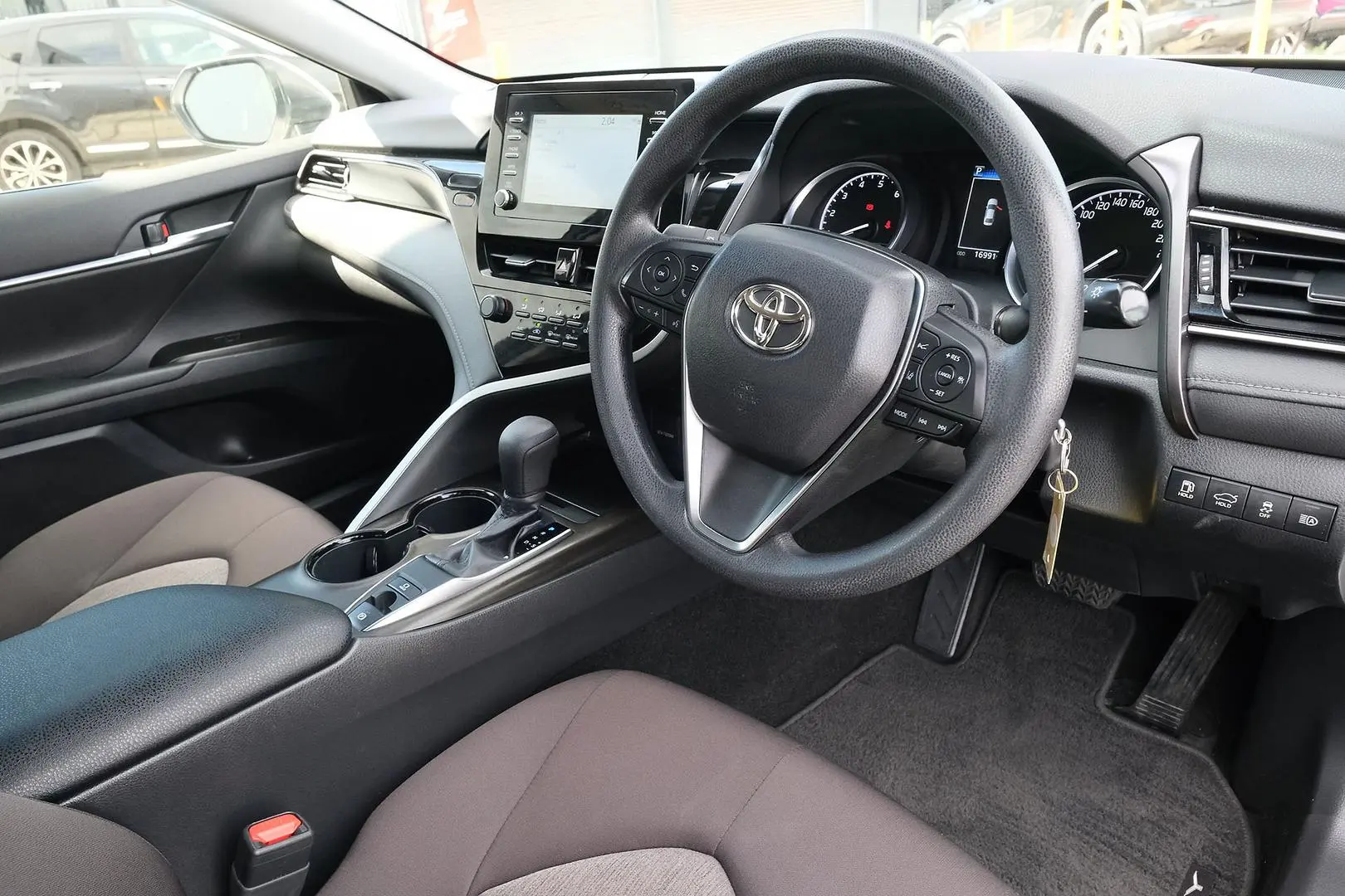 2024 Toyota Camry Gallery Image 7