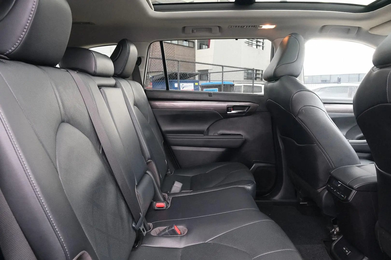 2021 Toyota Kluger Gallery Image 12