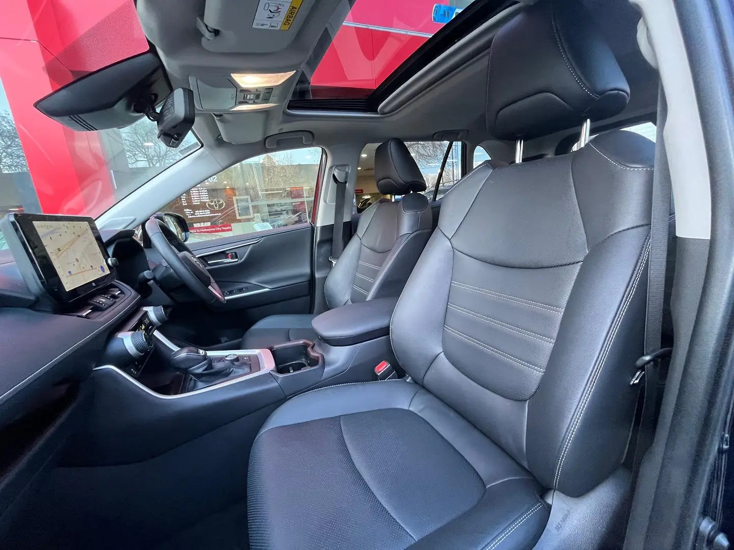 2024 Toyota RAV4 Gallery Image 29