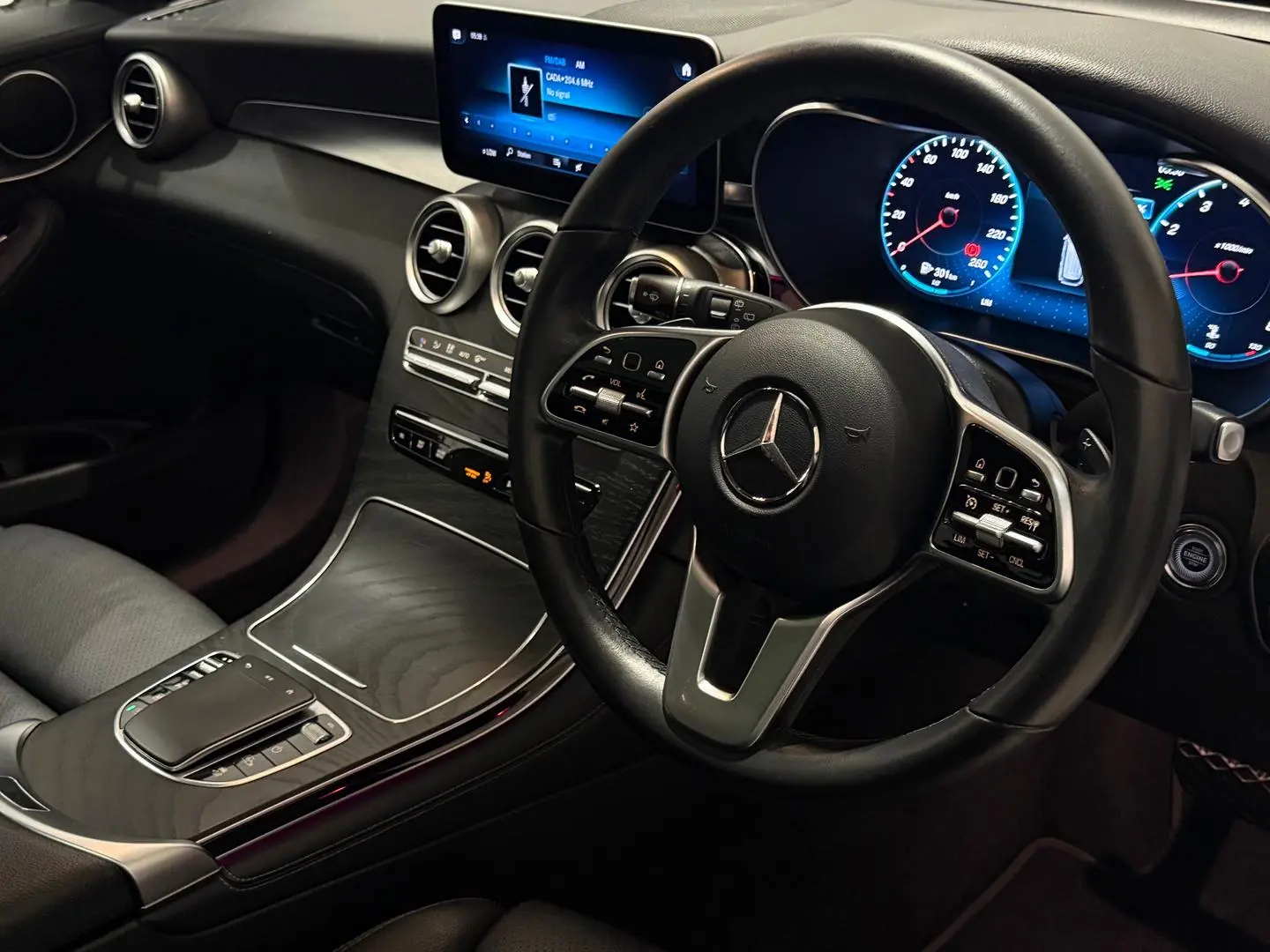 2021 Mercedes-Benz Glc-Class Gallery Image 13