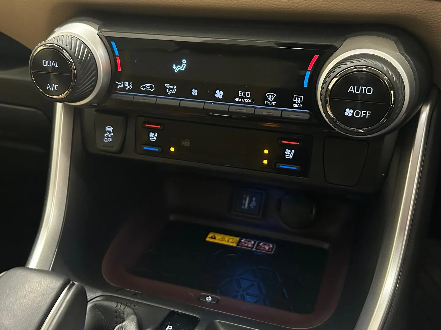 2024 Toyota RAV4 Gallery Image 17