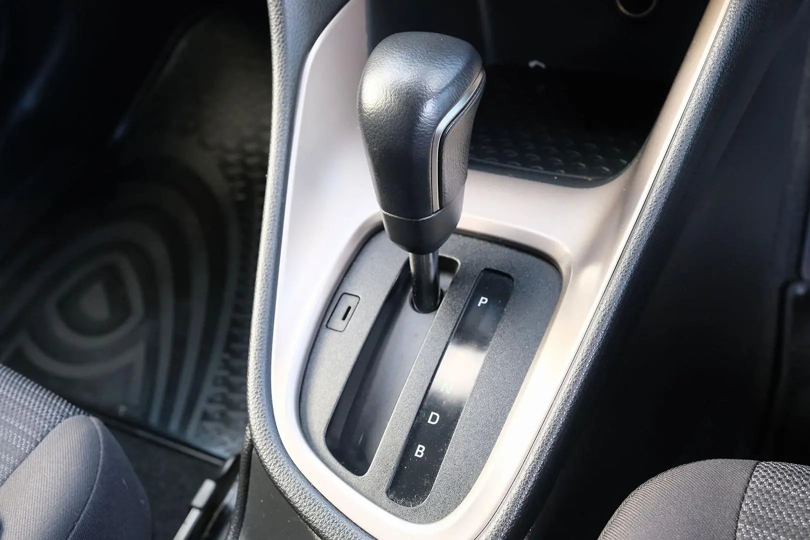 2022 Toyota Yaris Gallery Image 17