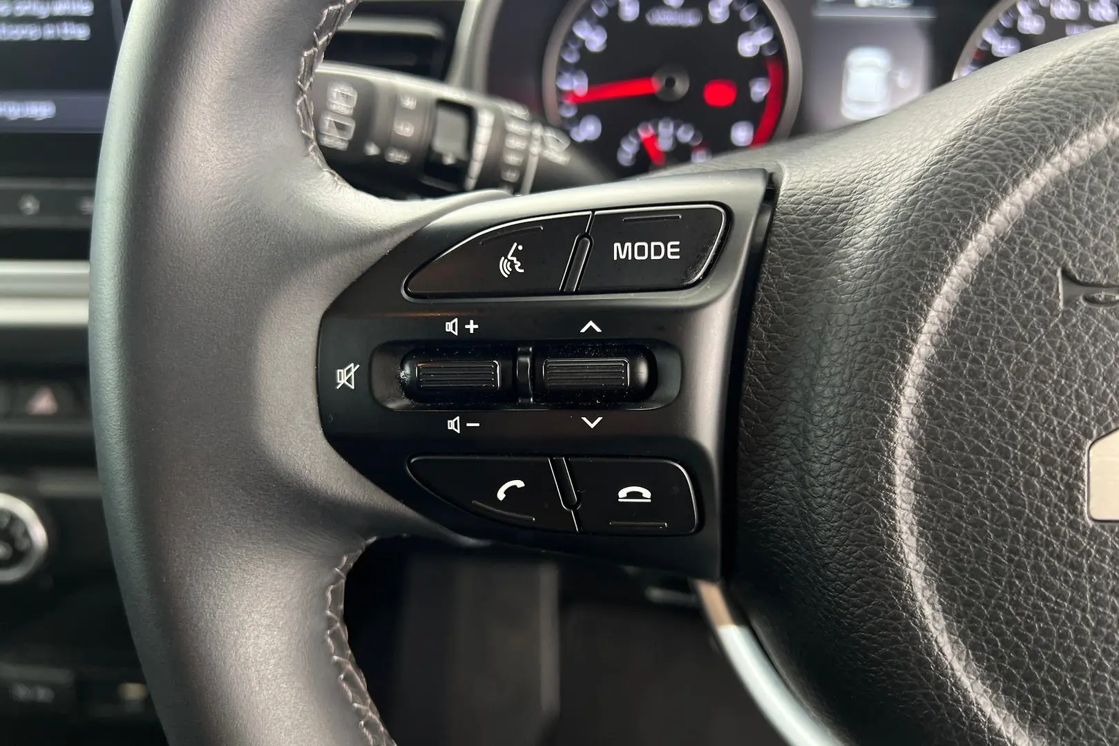 2022 Kia Rio Gallery Image 15