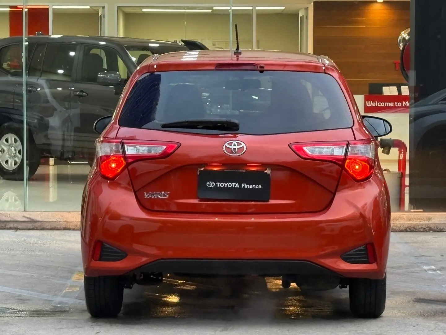 2018 Toyota Yaris Gallery Image 8
