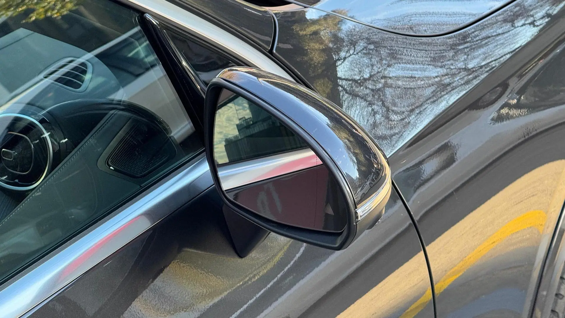 2023 Mercedes-Benz GLC-Class Gallery Image 15