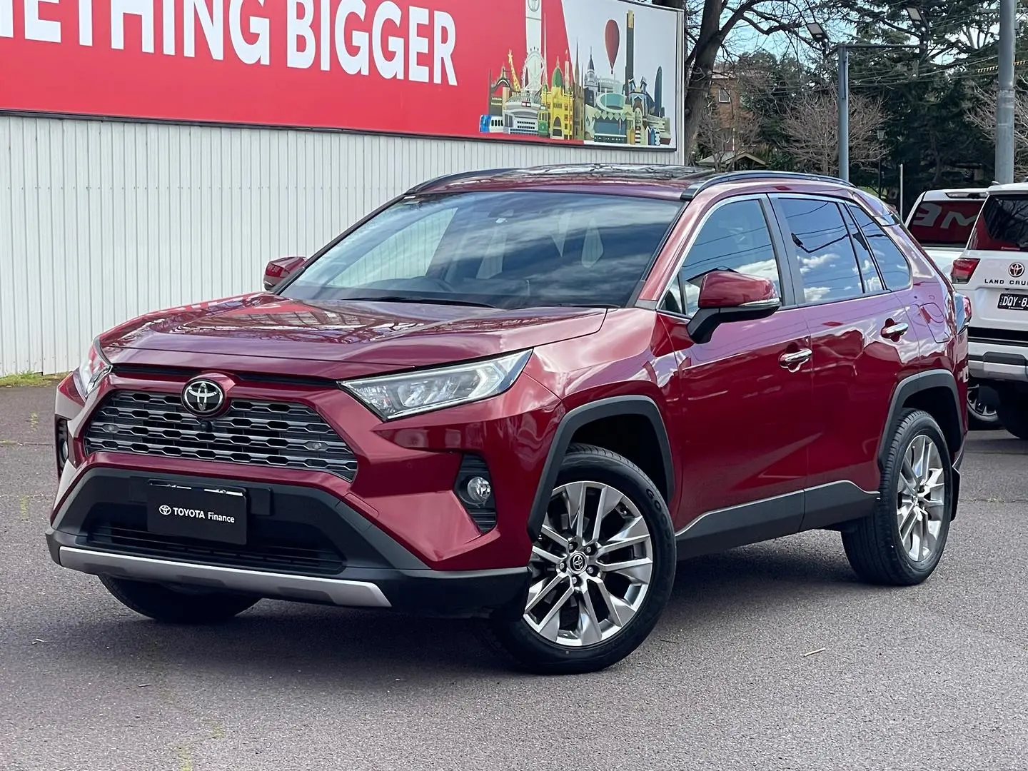 2019 Toyota RAV4 Gallery Image 10