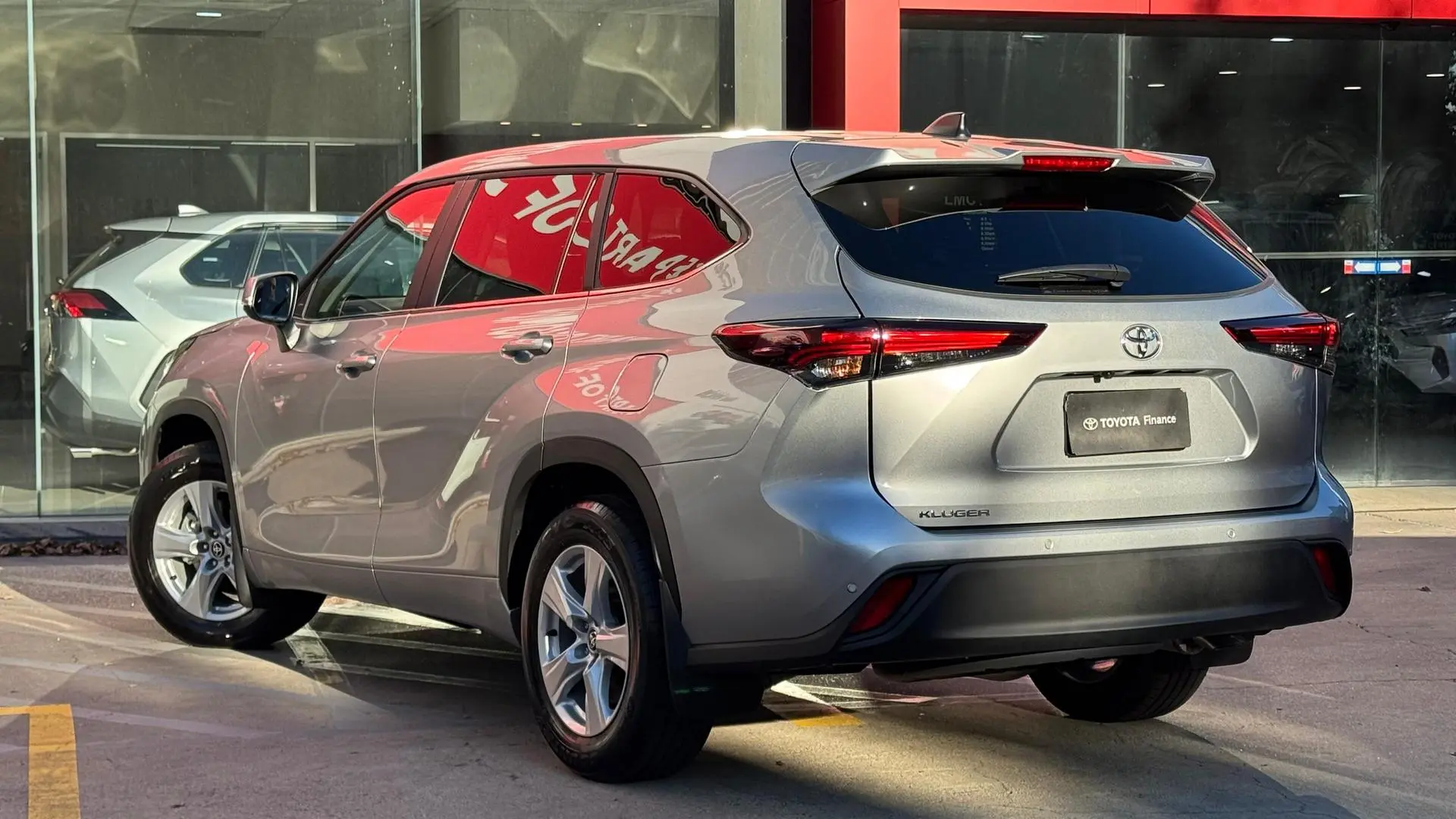 2024 Toyota Kluger Gallery Image 2